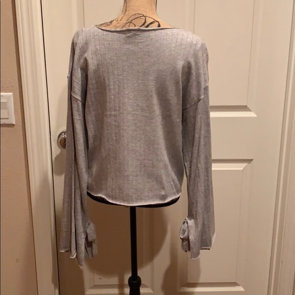 grey Sweater with sleeve ties - Picture 6 of 6